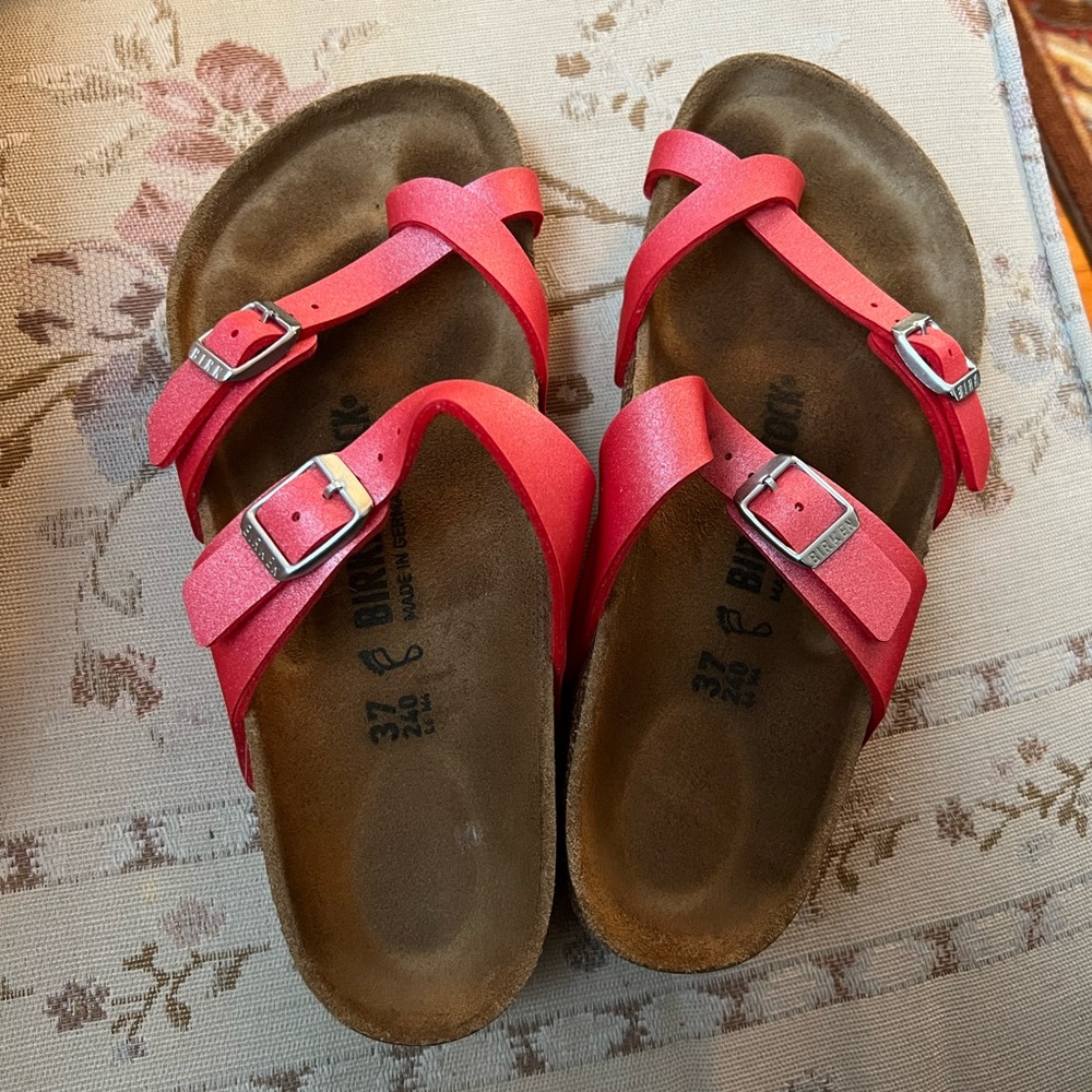Birkenstock Mayari Size 37 Pink